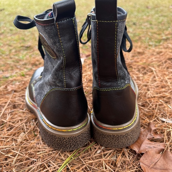 Black Leather women’s Combat Boots - Picture 4 of 10
